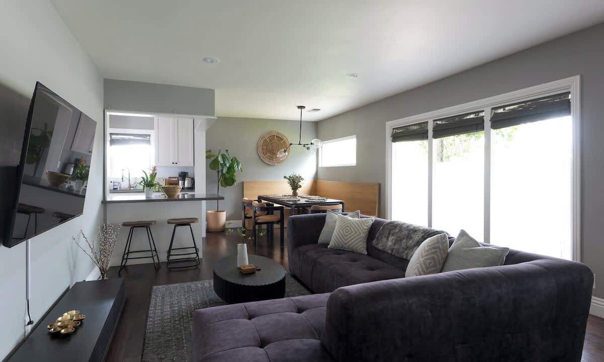 Photo of Livingroom in Del Rey