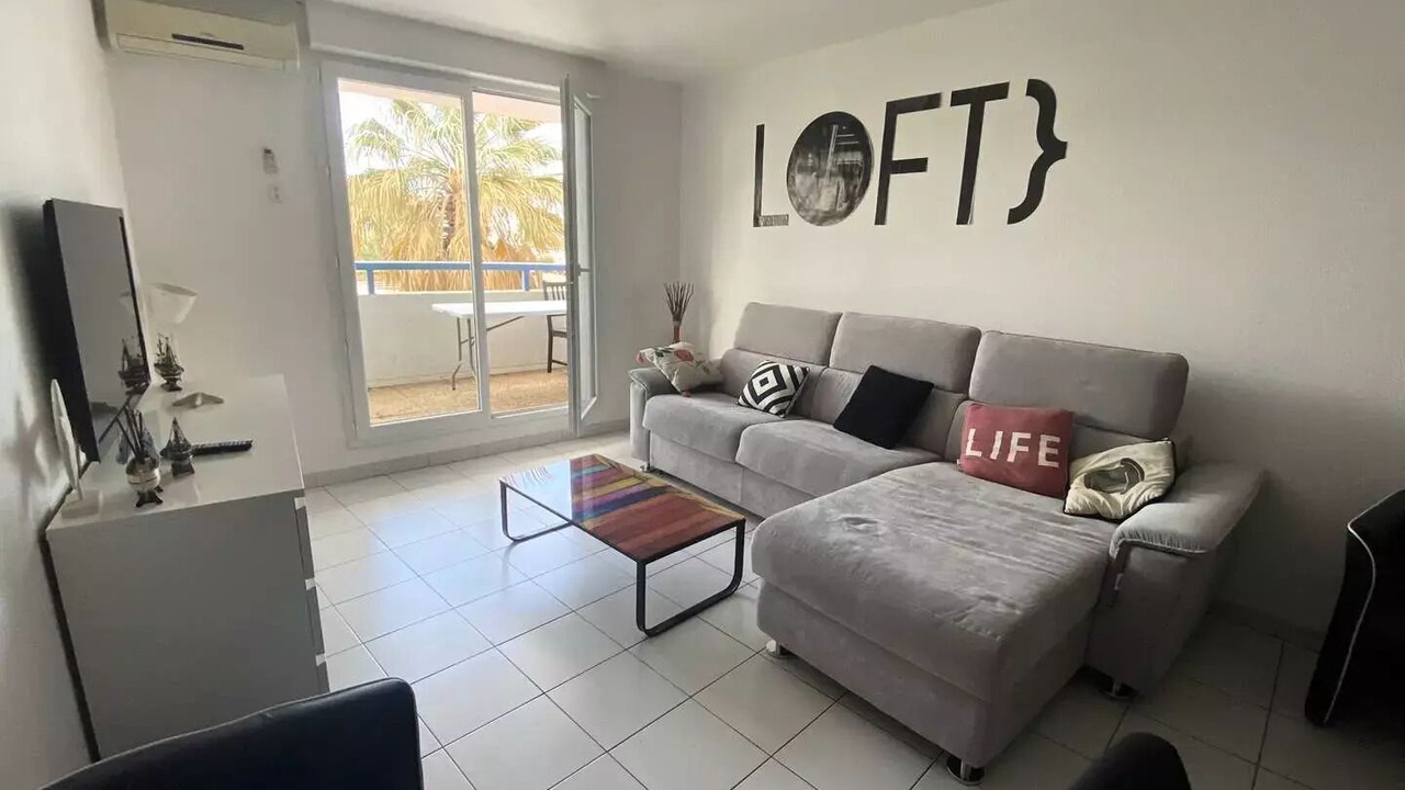 Photo of Livingroom in Le Port