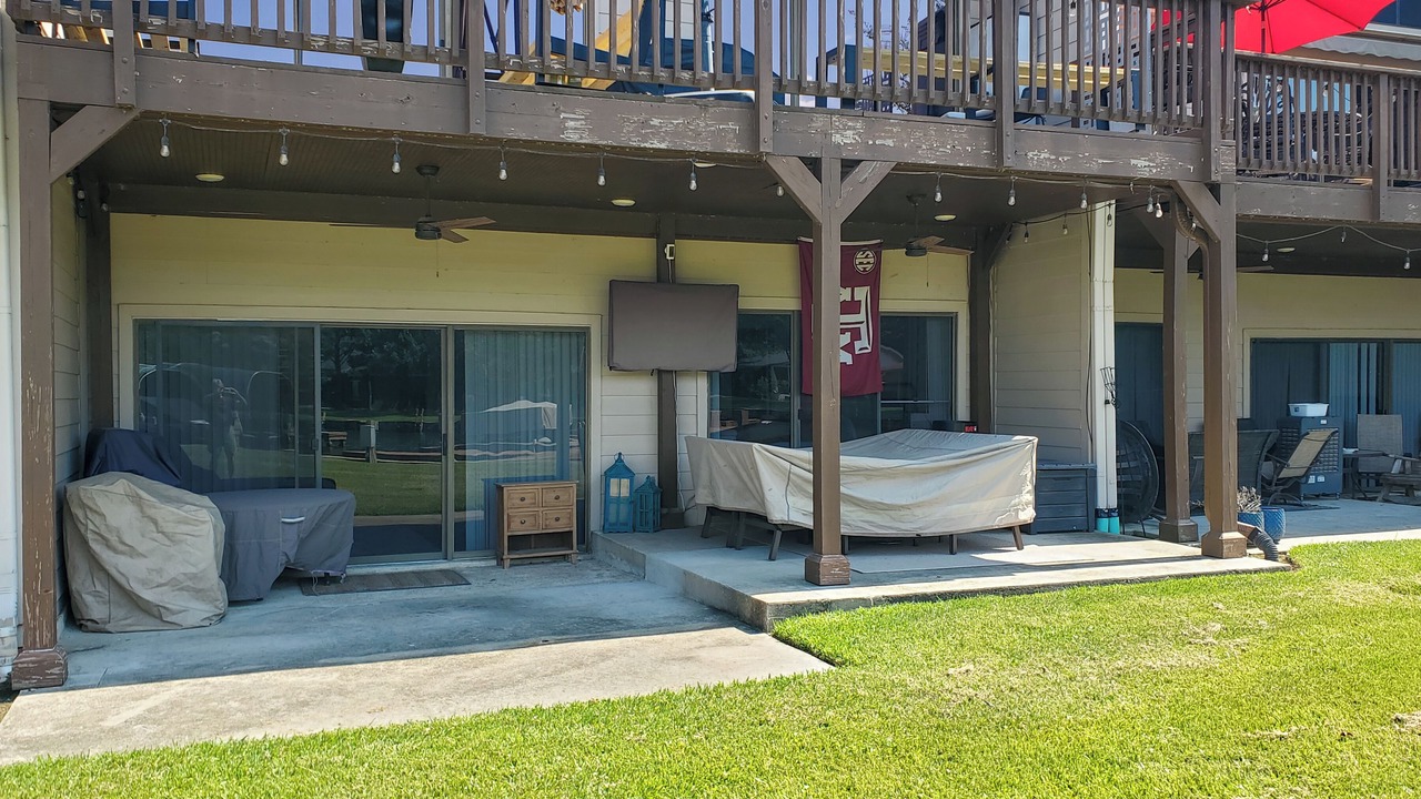 Photo of Patio Balcony in Walden on Lake Conroe