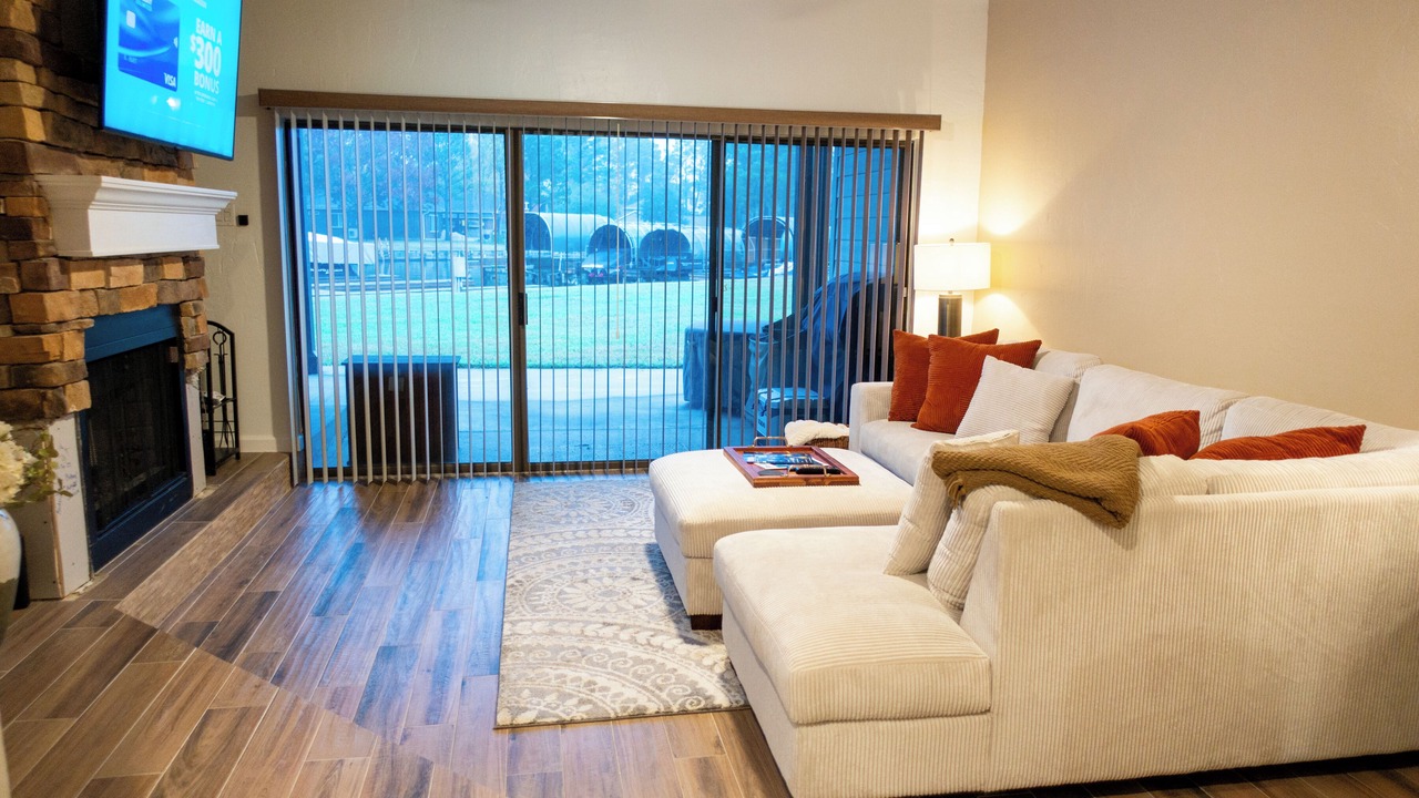 Photo of Livingroom in Walden on Lake Conroe