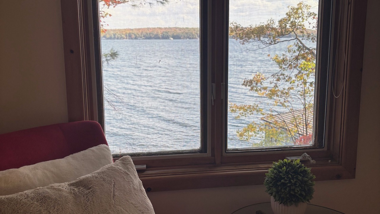 Photo of Livingroom in Bracebridge