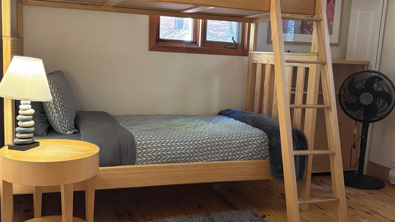 Photo of Bedroom in Bracebridge