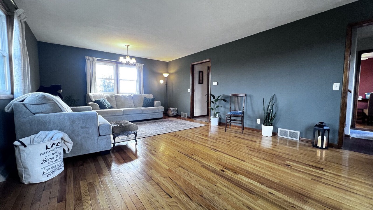 Photo of Livingroom in Dodgeville