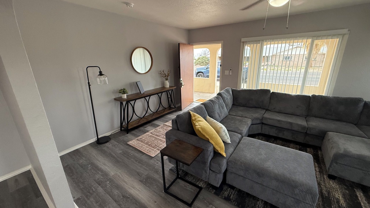 Photo of Livingroom in Safford