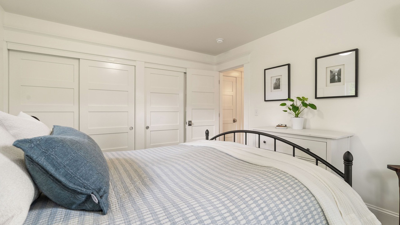 Photo of Bedroom in Sellwood-Moreland