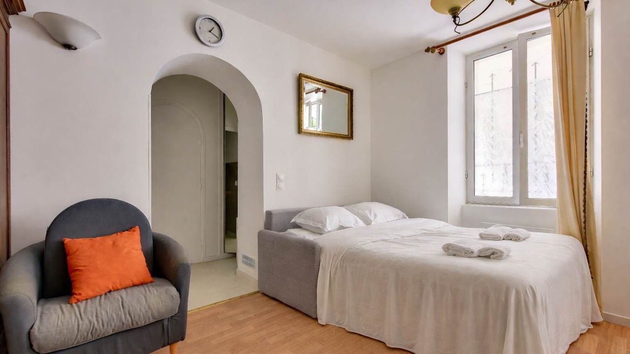 Photo of Bedroom in 15th Arrondissement