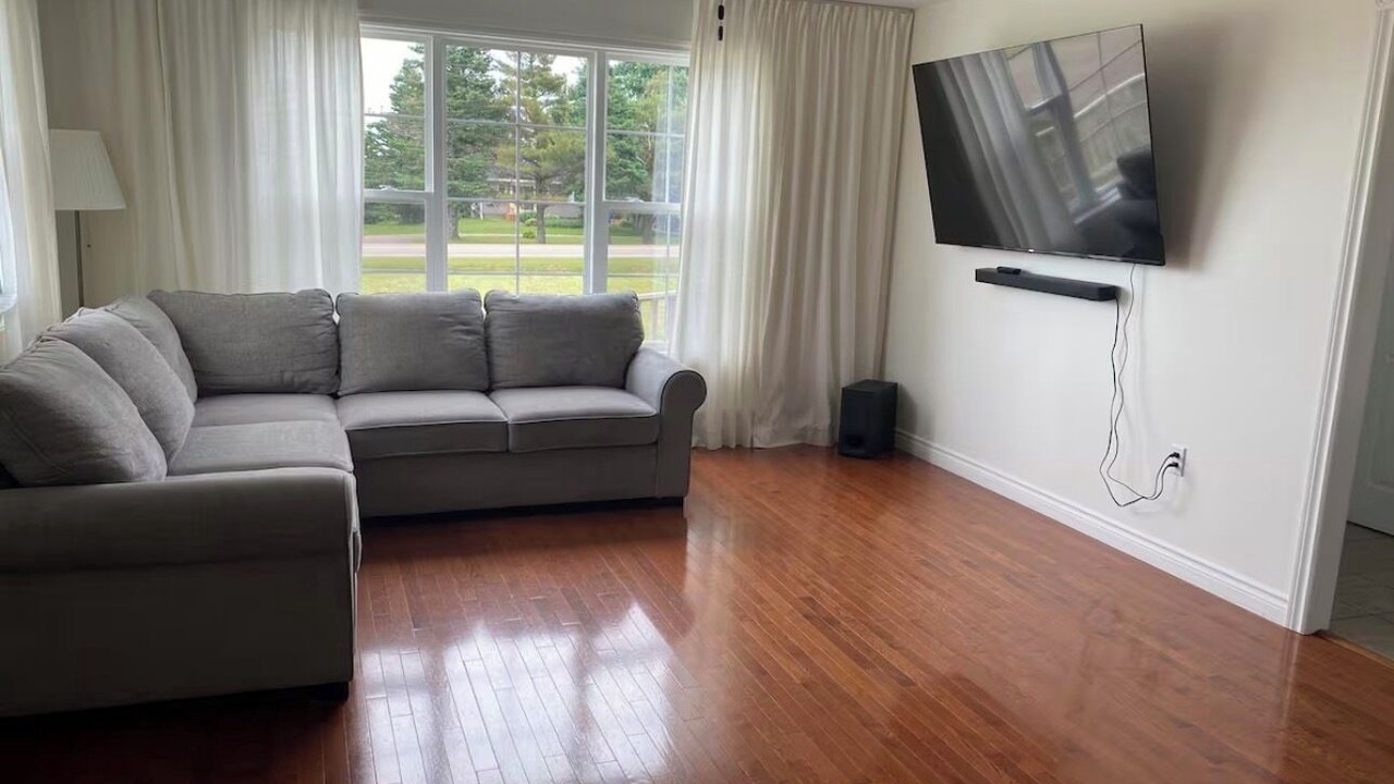 Photo of Livingroom in Oyster Bed