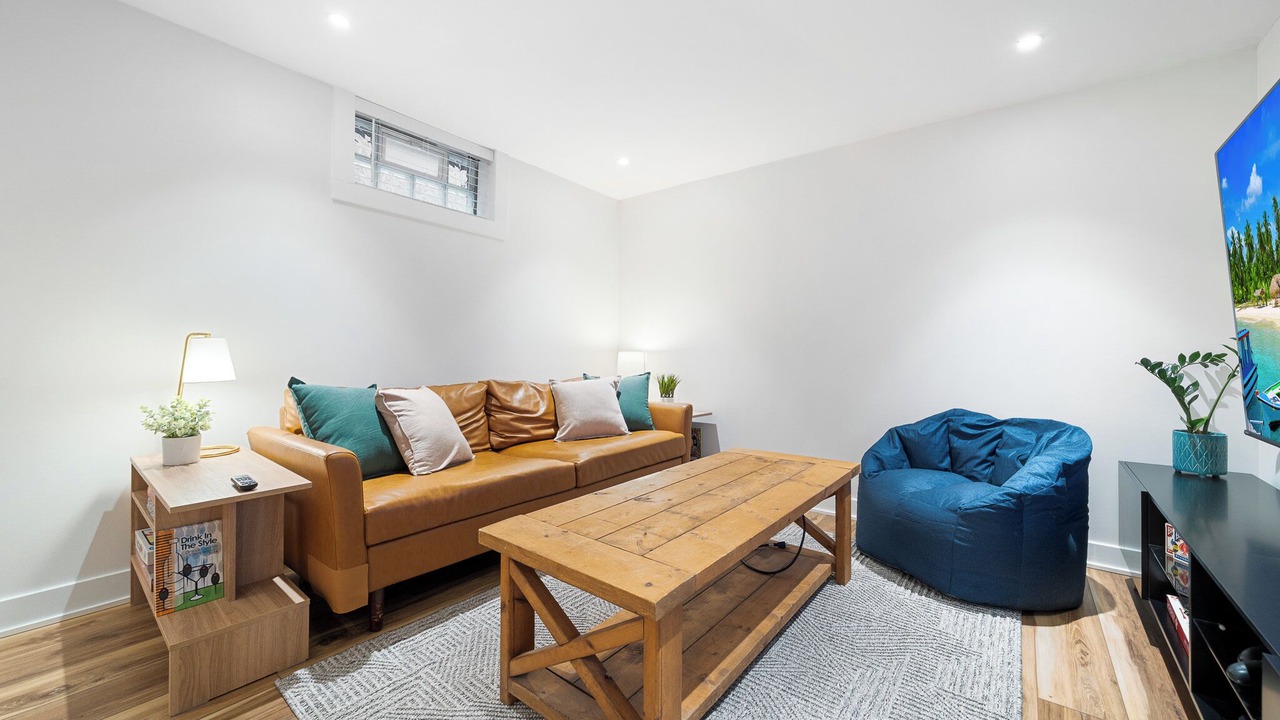 Photo of Livingroom in Powderhorn