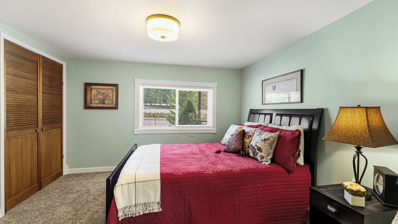 Photo of Bedroom in Boundary County