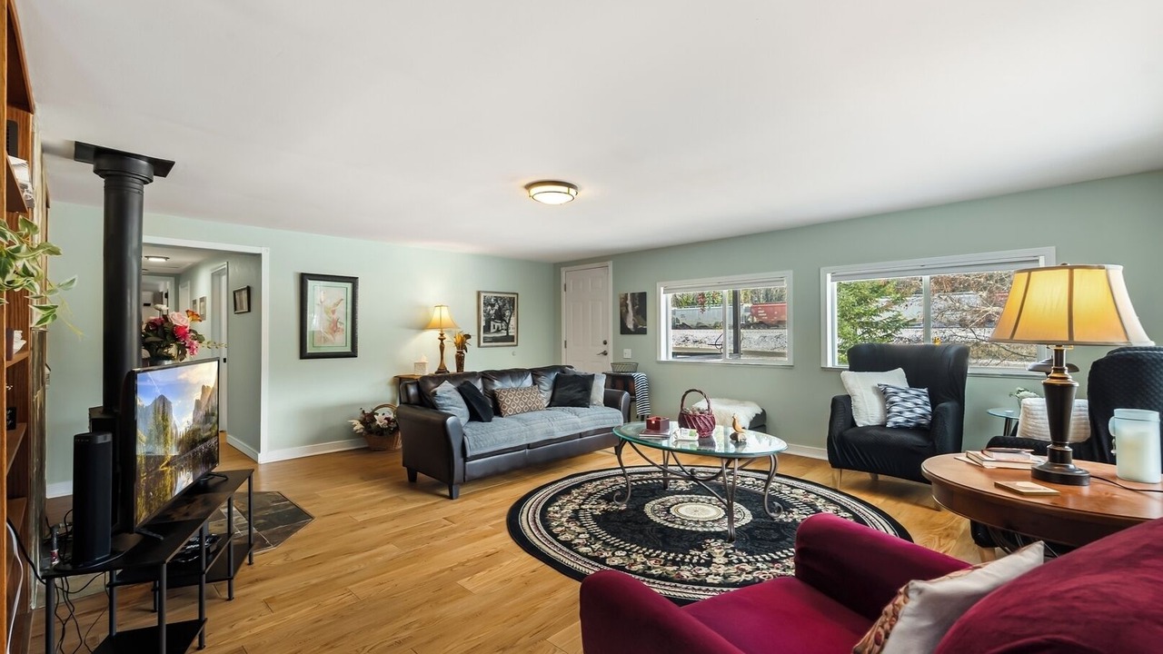 Photo of Livingroom in Boundary County