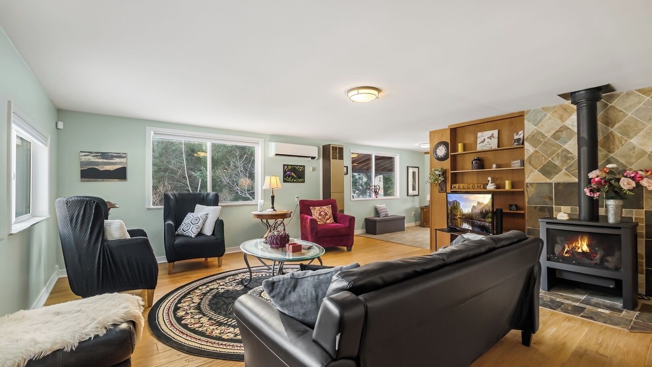 Photo of Livingroom in Boundary County
