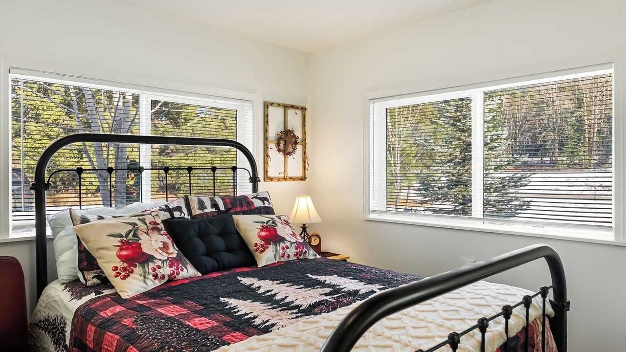 Photo of Bedroom in Boundary County