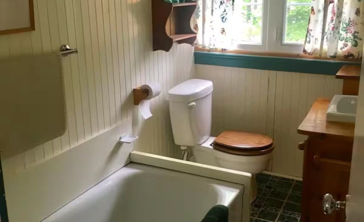 Photo of Bathroom in Bracebridge