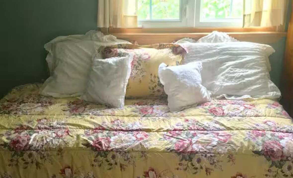 Photo of Bedroom in Bracebridge