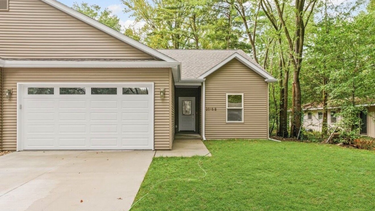 Photo of Outdoor in Urbana