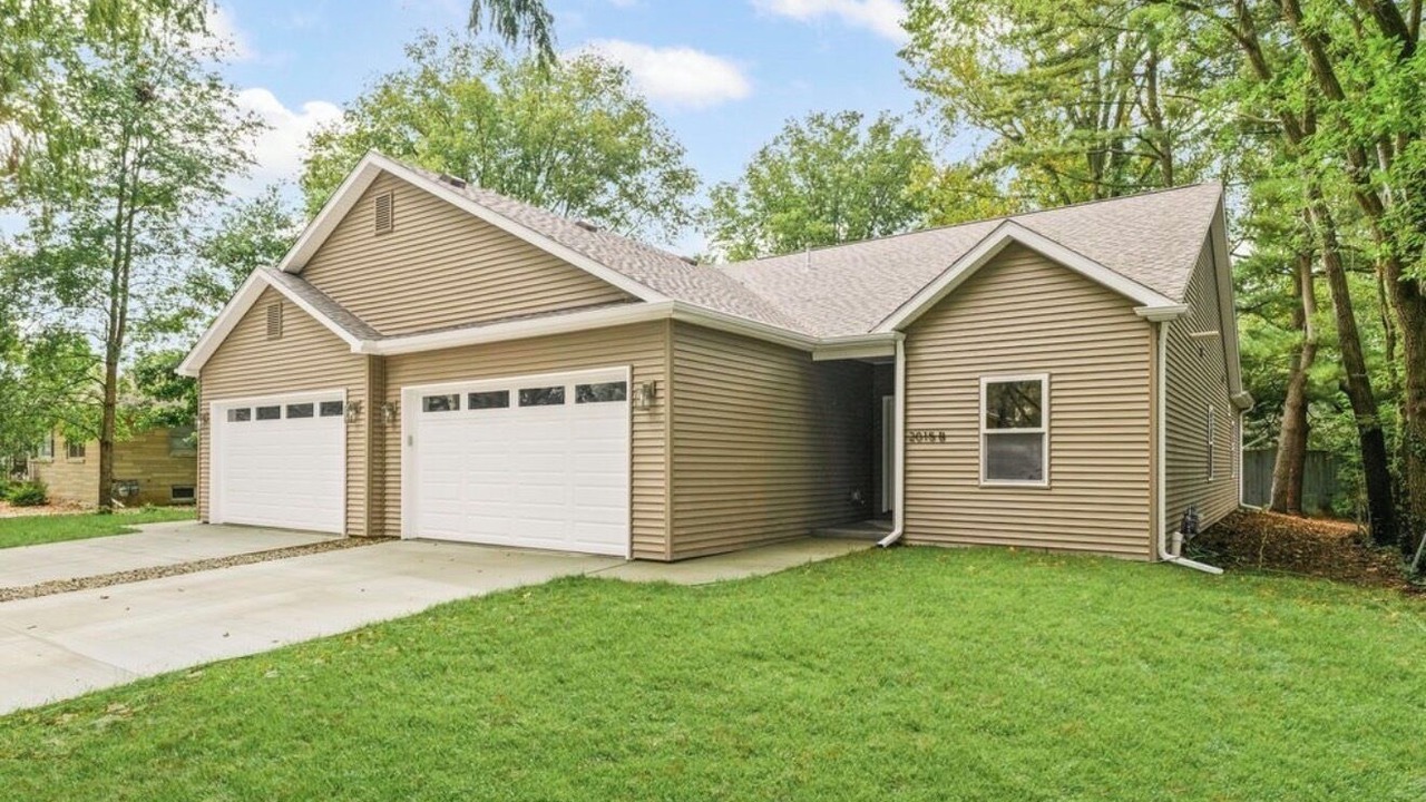 Photo of Outdoor in Urbana