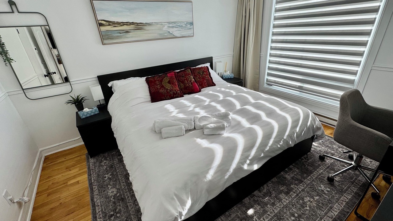 Photo of Bedroom in Longueuil