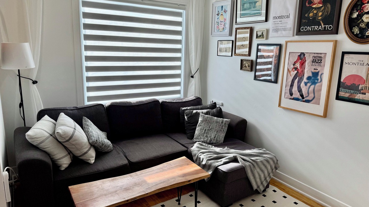 Photo of Livingroom in Longueuil