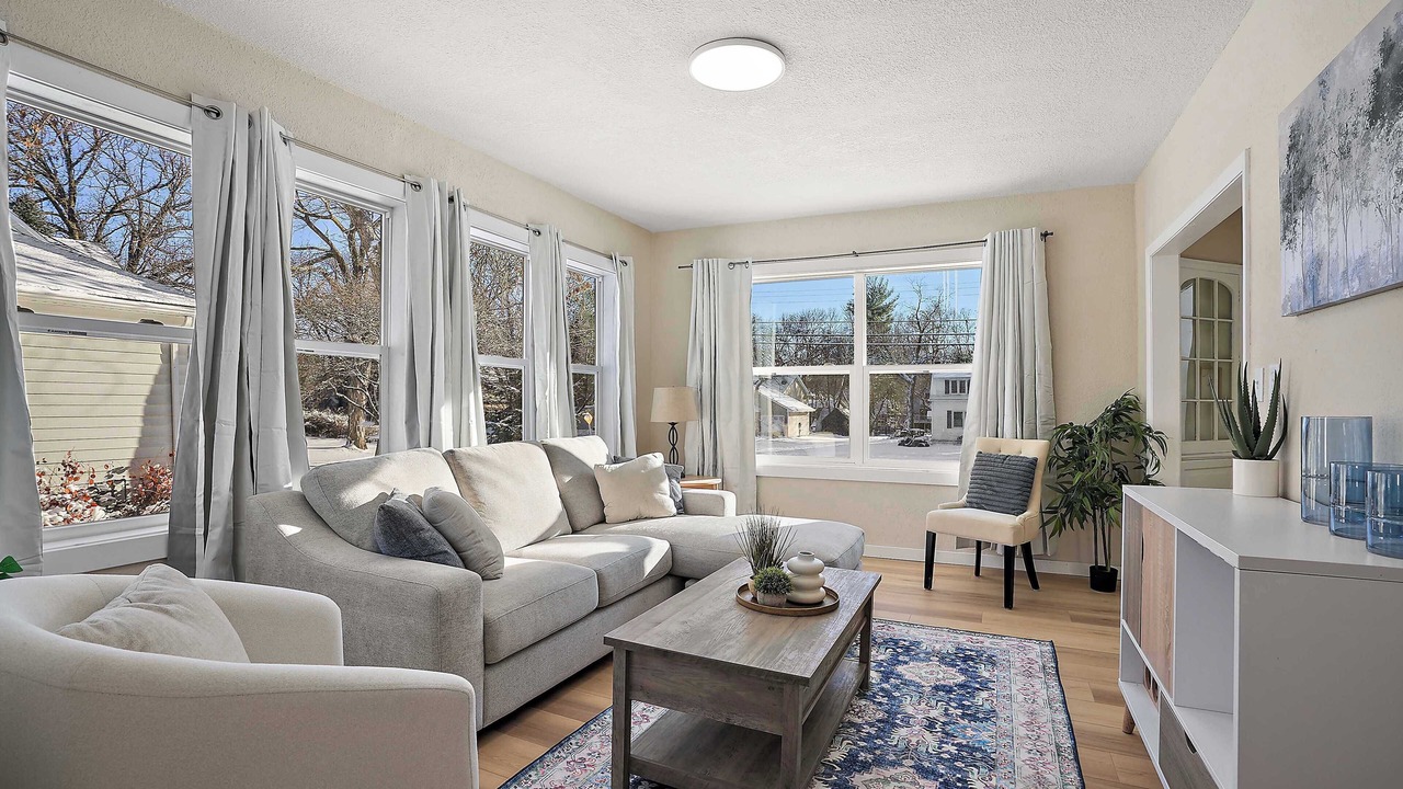 Photo of Livingroom in Mound