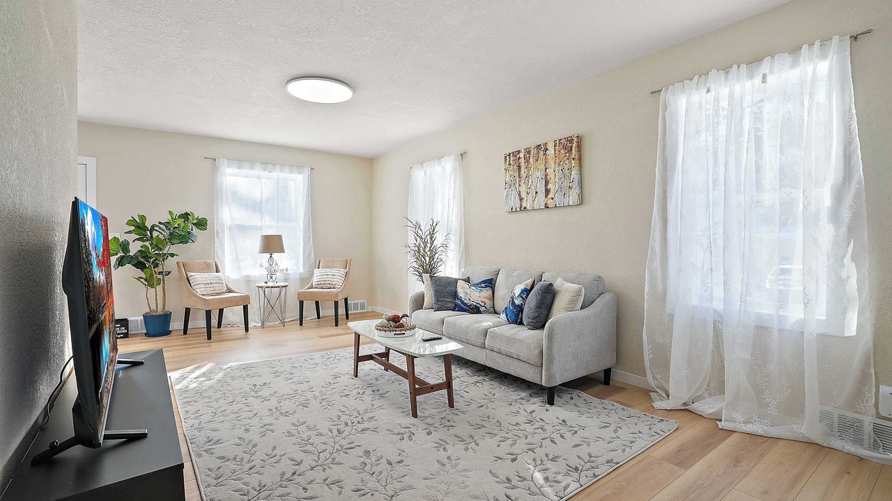 Photo of Livingroom in Mound