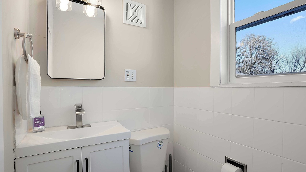 Photo of Bathroom in Mound