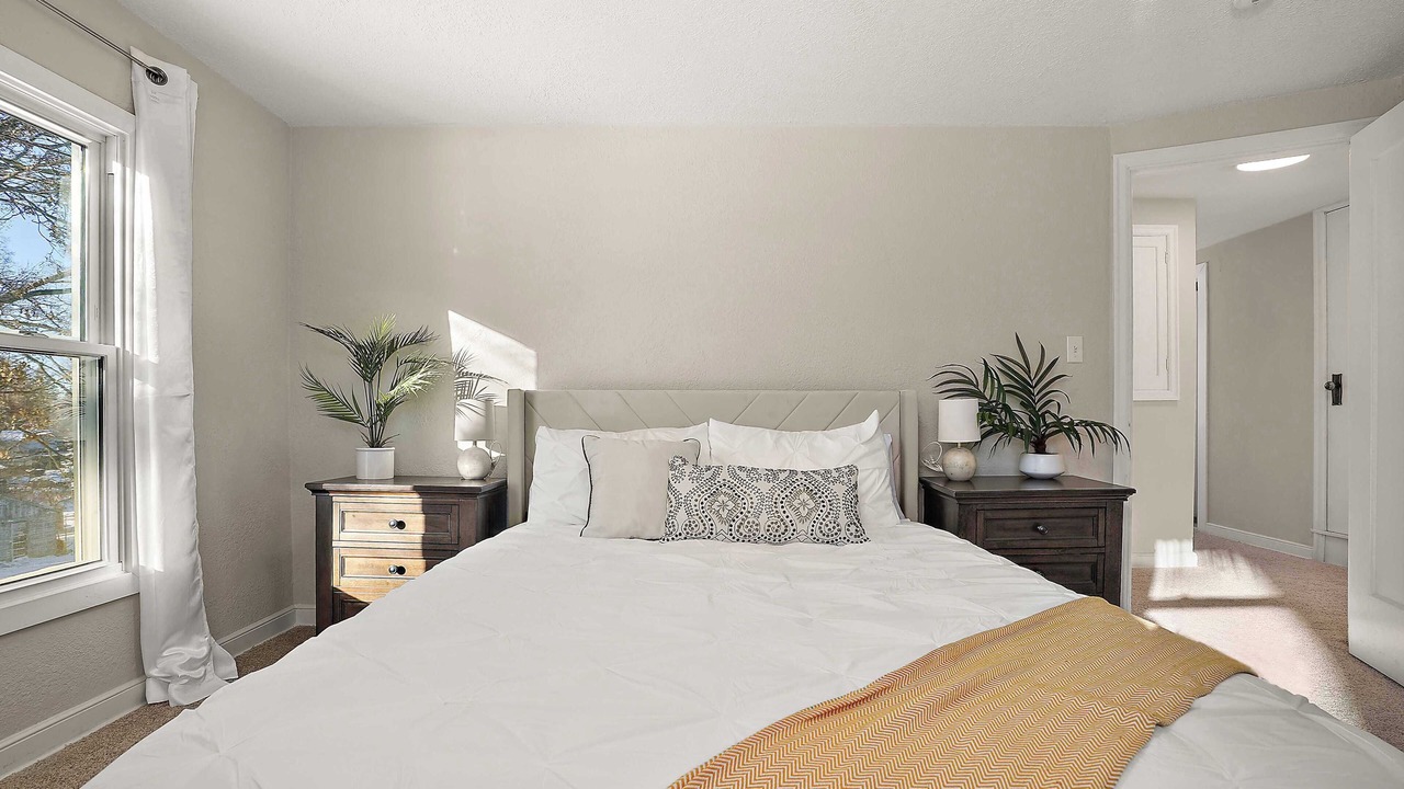 Photo of Bedroom in Mound