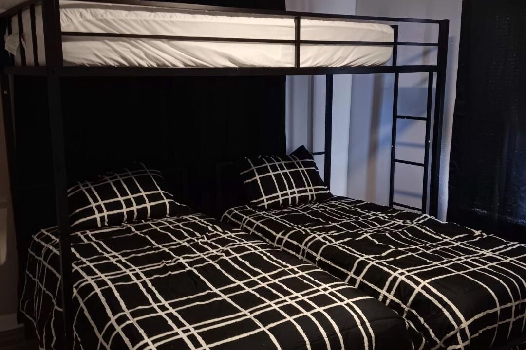 Photo of Bedroom in Central City