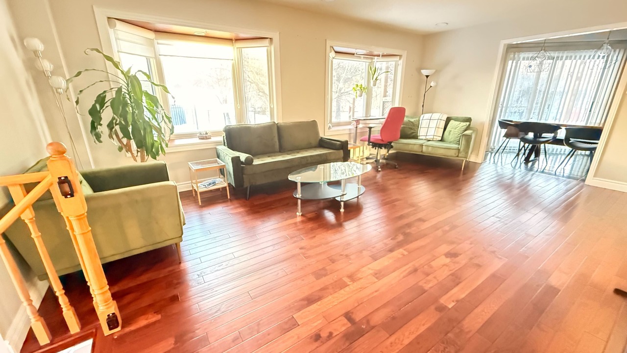 Photo of Livingroom in Brampton
