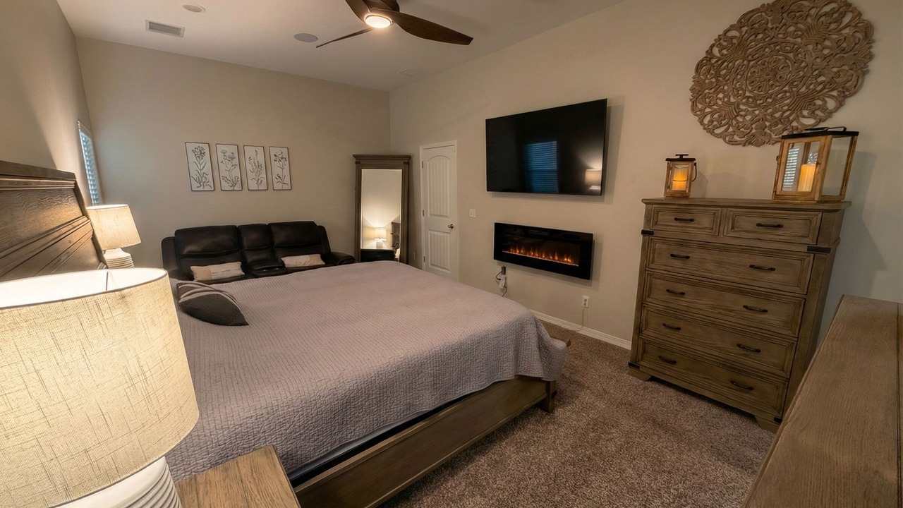 Photo of Bedroom in Biggs Field
