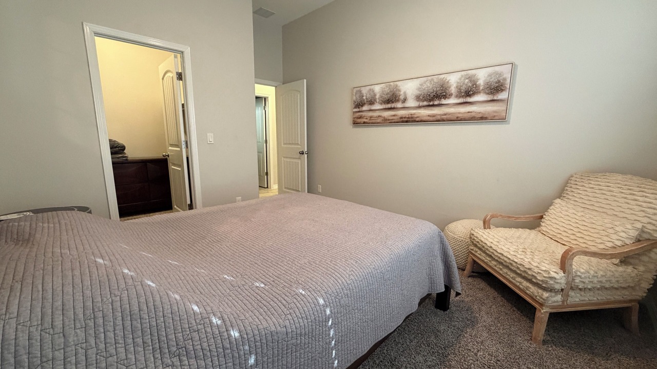 Photo of Bedroom in Biggs Field