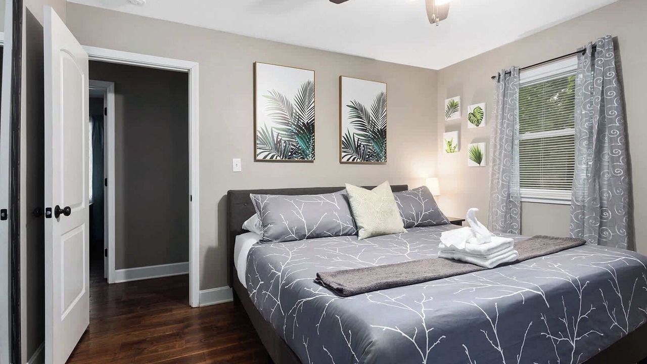 Photo of Bedroom in Lee's Summit