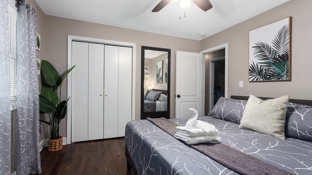 Photo of Bedroom in Lee's Summit
