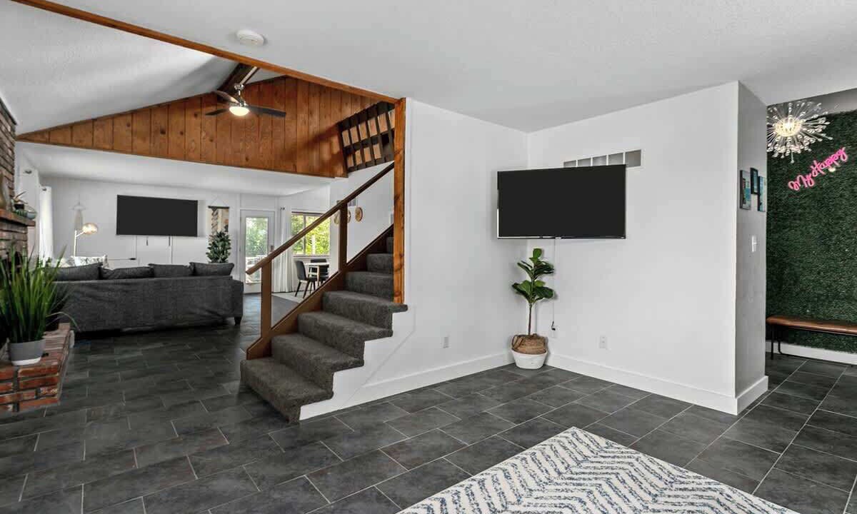 Photo of Livingroom in Shawnee