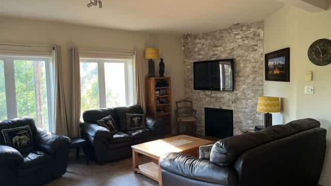 Photo of Livingroom in Prevost