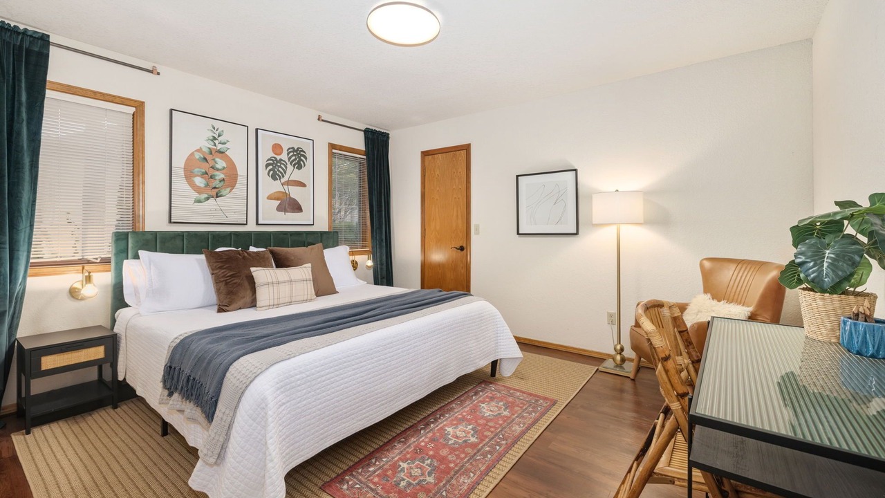 Photo of Bedroom in Prairie Creek