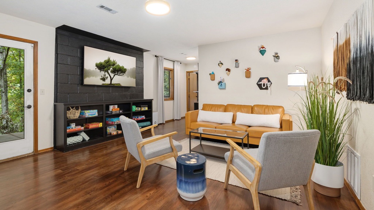 Photo of Livingroom in Prairie Creek