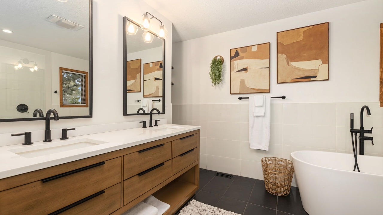 Photo of Bathroom in Prairie Creek