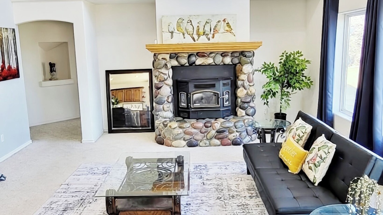 Photo of Livingroom in Moreland