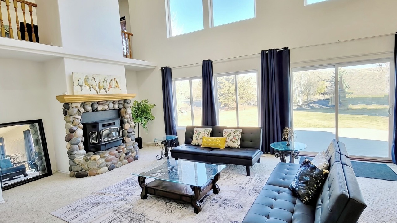 Photo of Livingroom in Moreland