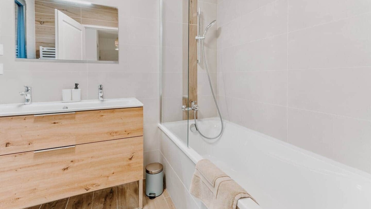 Photo of Bathroom in Douville-en-Auge