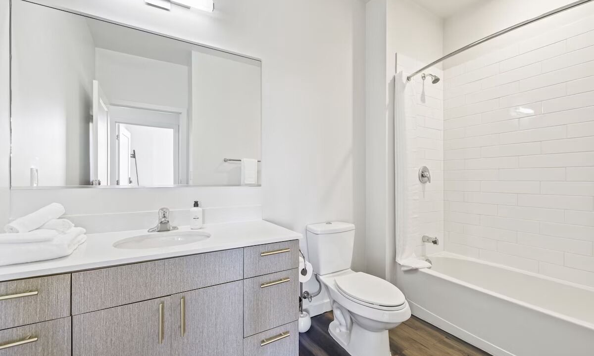 Photo of Bathroom in Bluemont