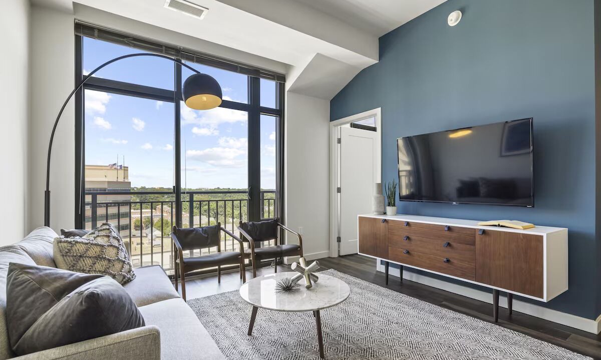 Photo of Livingroom in Bluemont
