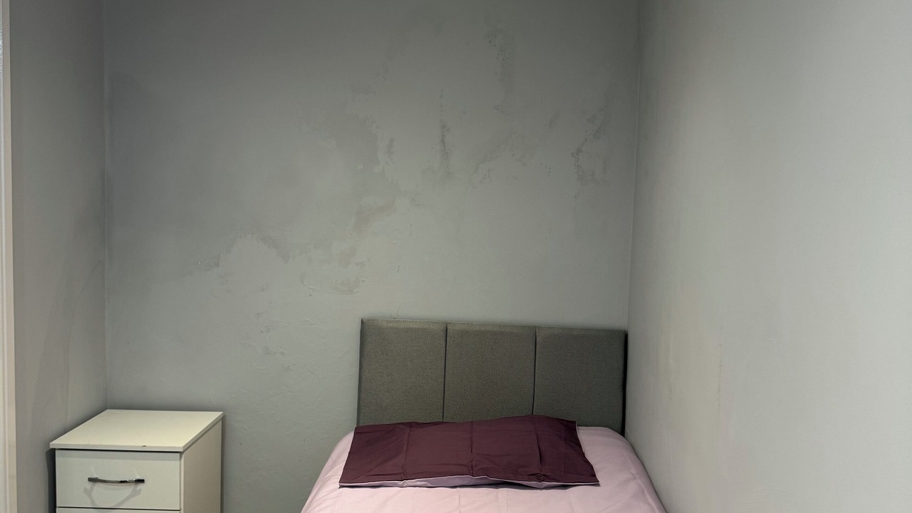 Photo of Bedroom in West Thornton