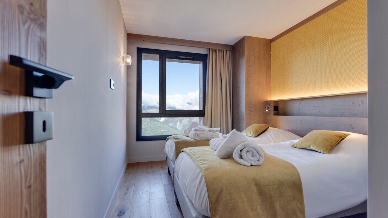 Photo of Bedroom in Arc-1800