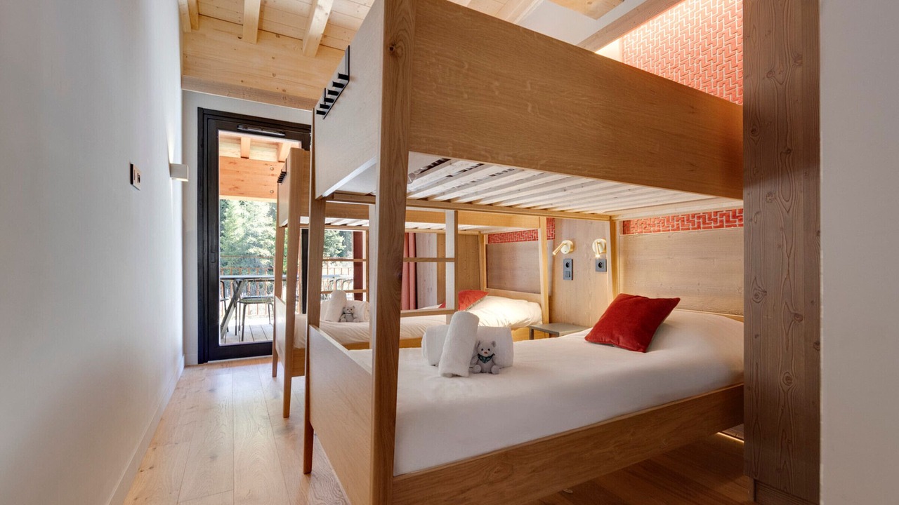 Photo of Bedroom in Arc-1800