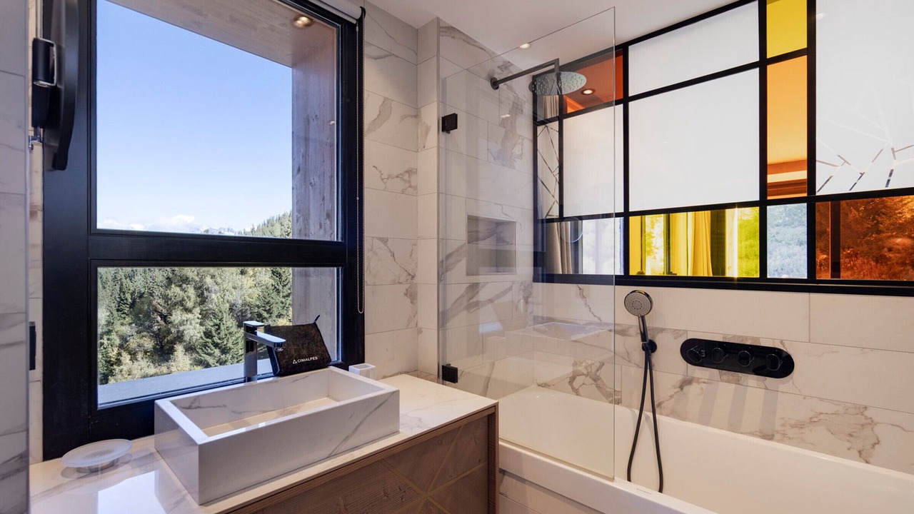 Photo of Bathroom in Arc-1800