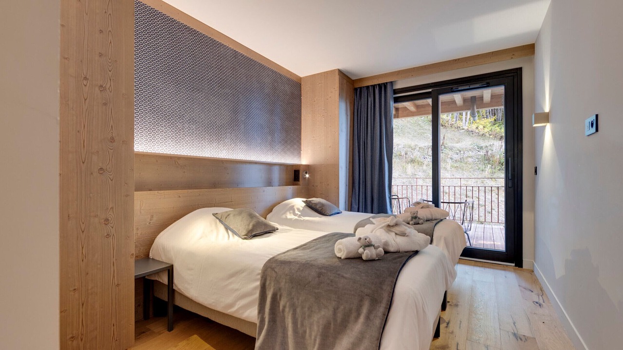 Photo of Bedroom in Arc-1800