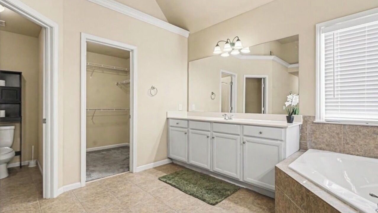 Photo of Bathroom in Lawrenceville