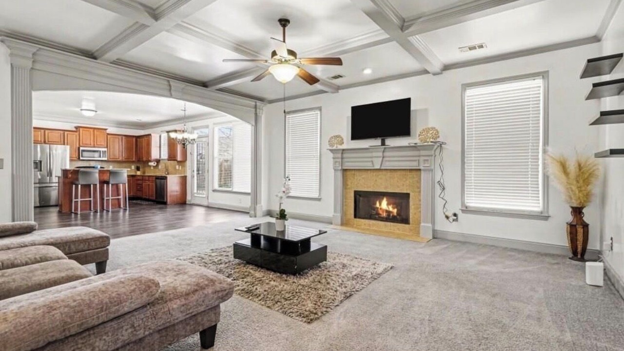 Photo of Livingroom in Lawrenceville