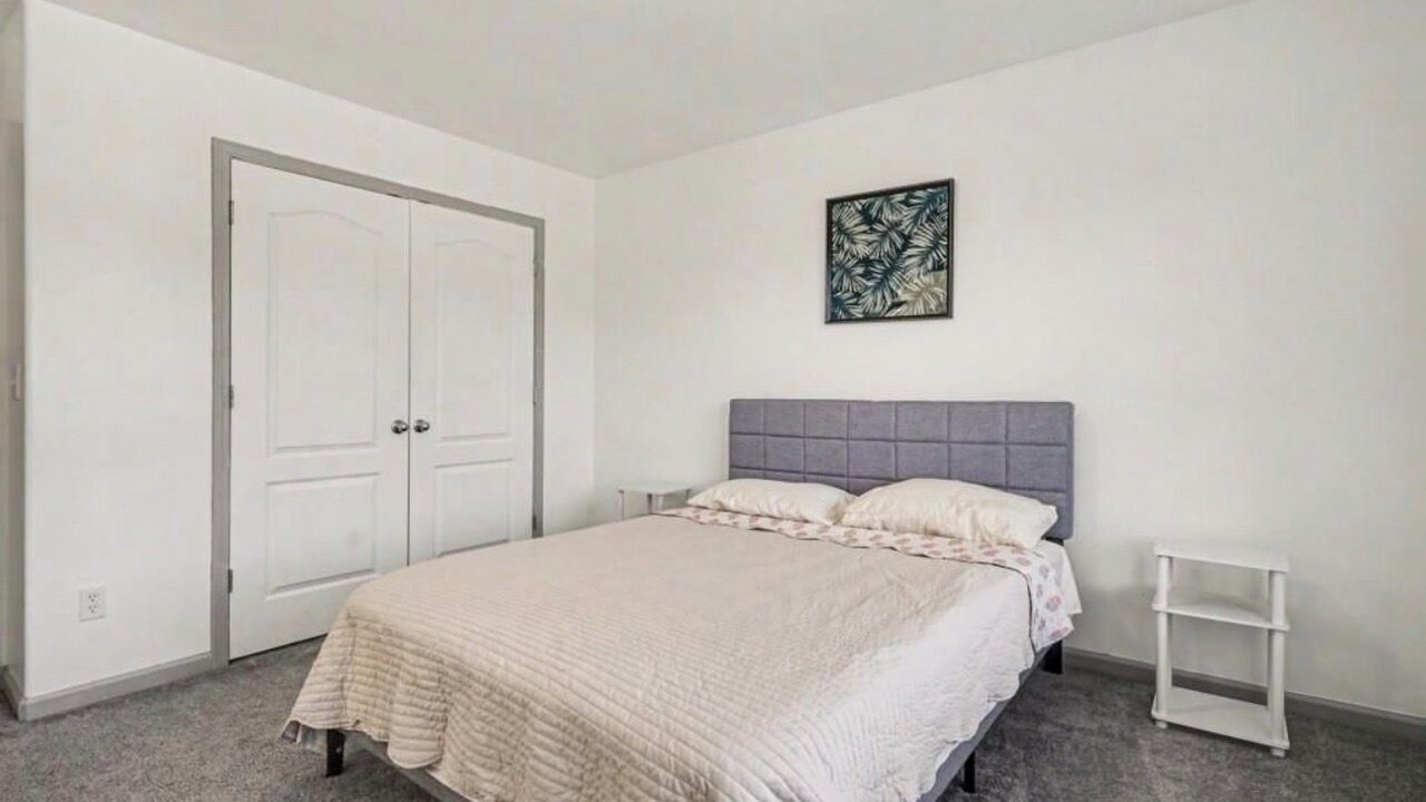 Photo of Bedroom in Lawrenceville